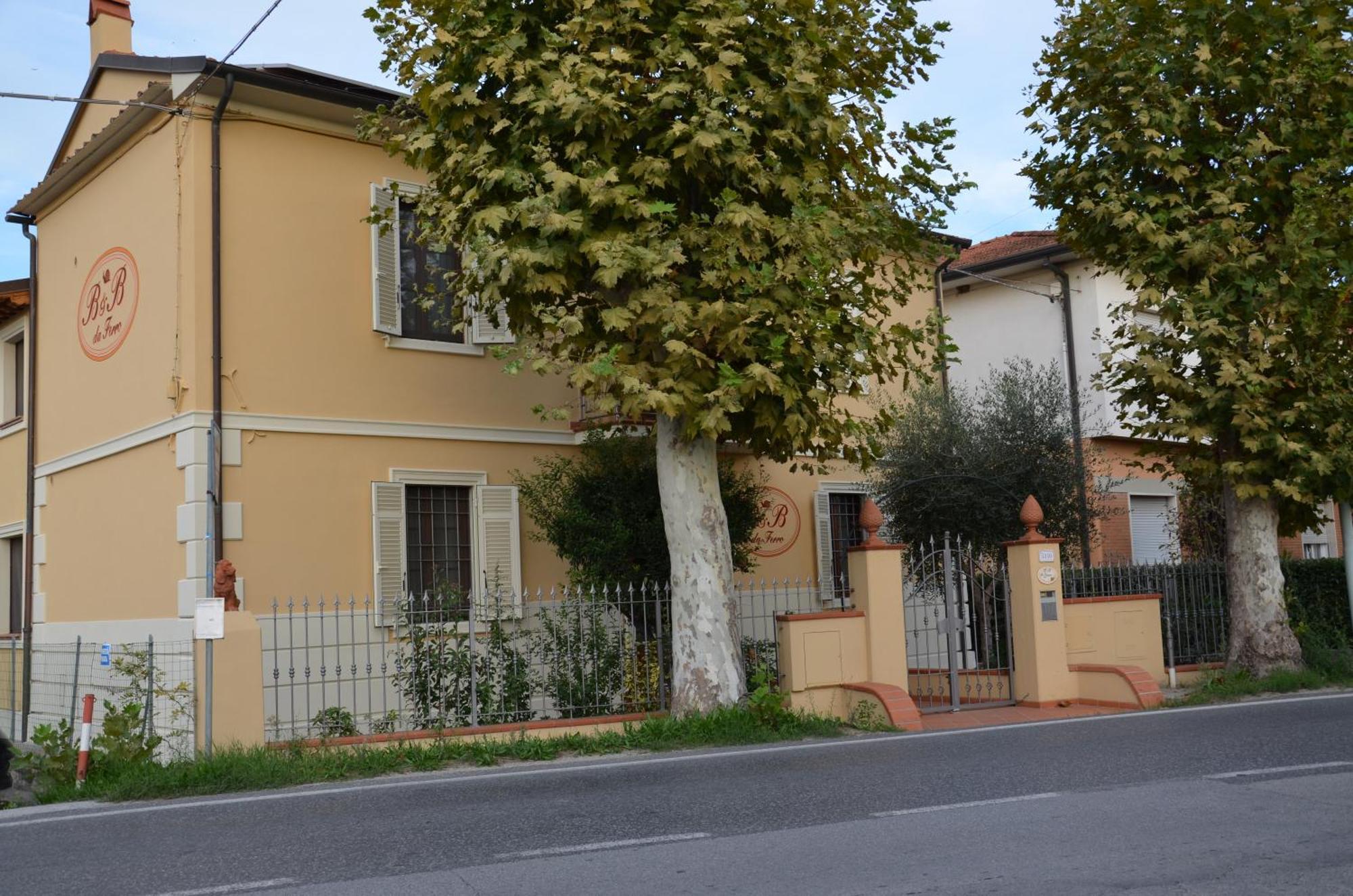 B & B Da Ferro Massarosa Exterior photo
